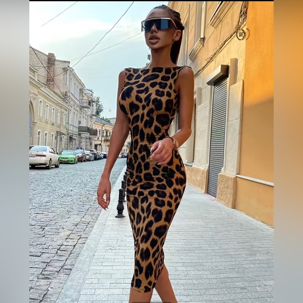 Leopard Backless Crew Neck Skinny Dress